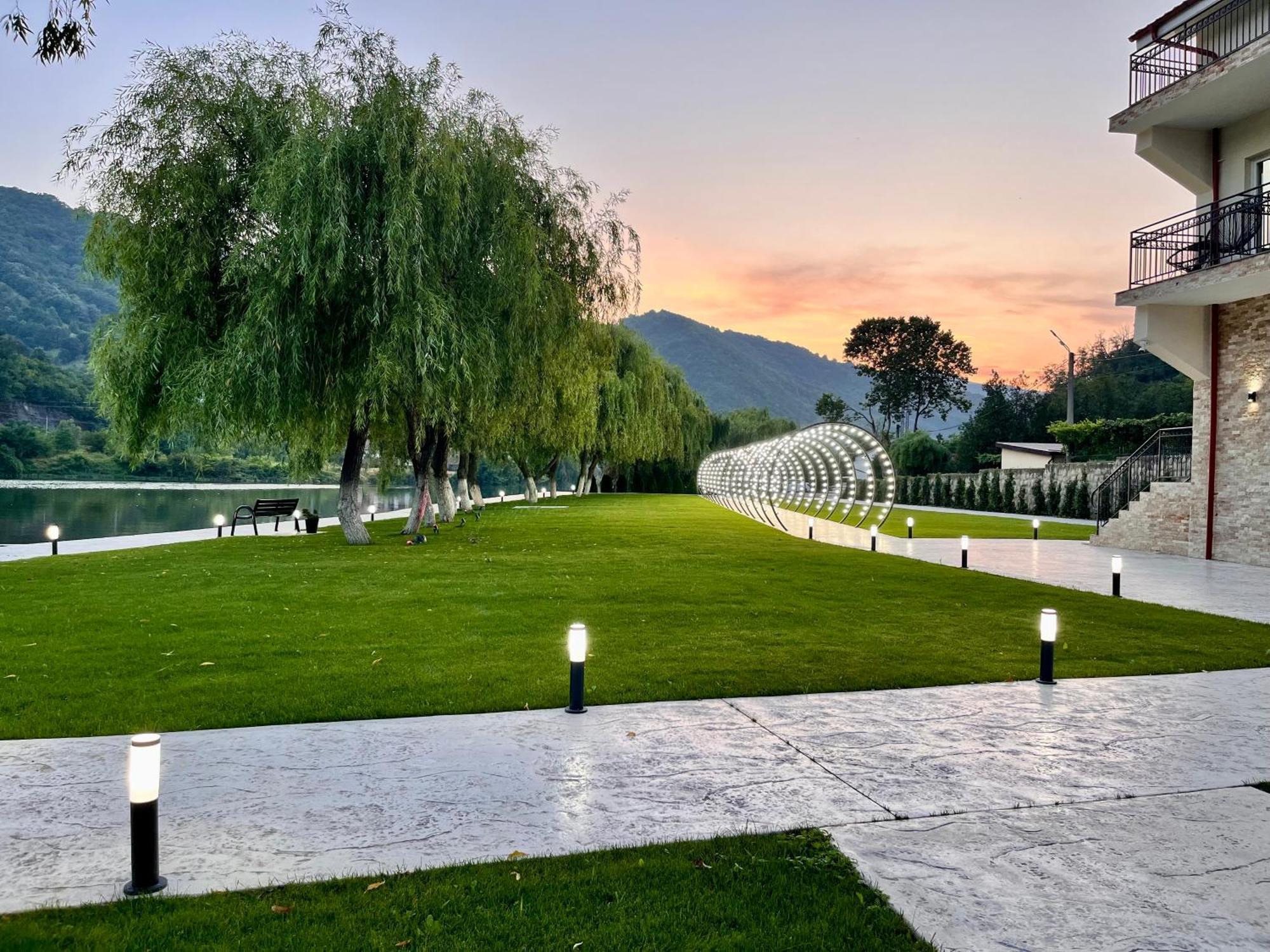 Vega Resort Restaurant & Lodge Orsova Exterior photo